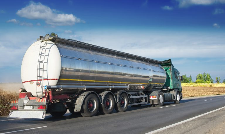 4 Tips For Transporting Liquid Cargo