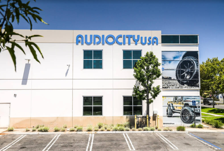 Going off City Roads This Weekend? Here’s How to Choose Off-Road Wheels!