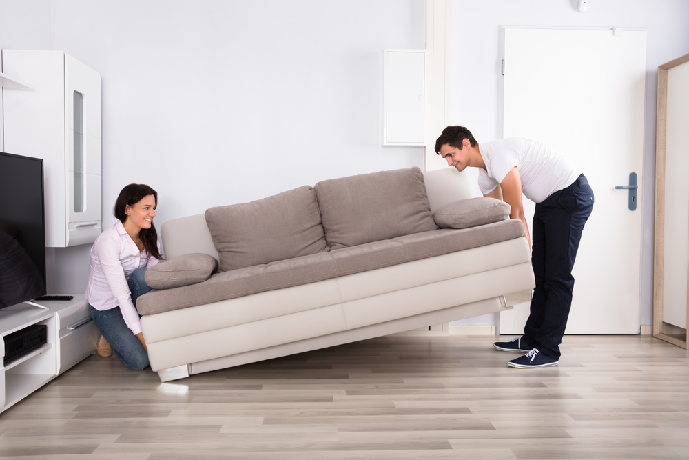 5 Mistakes to Avoid While Moving Big Wooden Furniture