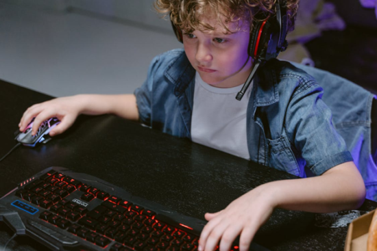 Level Up Your Skills: How Online Gaming Enhances Real-Life Abilities